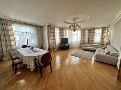 3-комн. новостройка - м. Шах Исмаил Хатаи - 150 м²