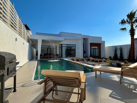 5 otaqlı həyət evi/bağ evi - Mərdəkan q. - 250 m²