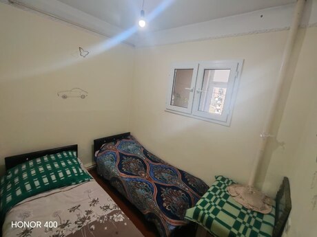 2 otaqlı köhnə tikili - İnşaatçılar m. - 40 m²