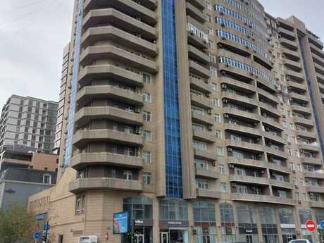 Elan №6054657 - Bakı, 28 May m., 3 otaqlı, 145 m², 12/16 mərtəbə