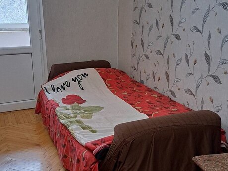 3-комн. вторичка - м. 20 января - 85 м²