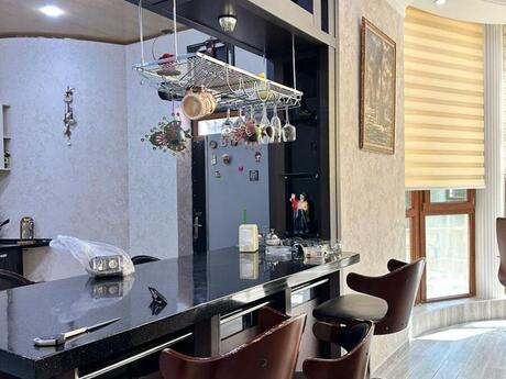 5 otaqlı həyət evi/bağ evi - Bilgəh q. - 250 m²