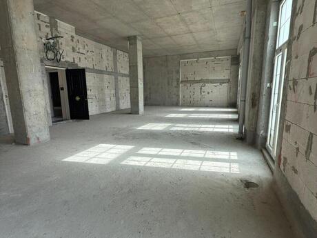 4 otaqlı yeni tikili - Ağ şəhər q. - 184 m²