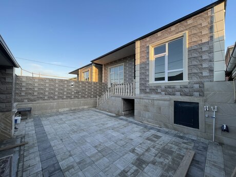 4 otaqlı həyət evi/bağ evi - Biləcəri q. - 110 m²