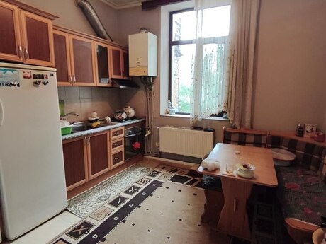 3 otaqlı köhnə tikili - Nəriman Nərimanov m. - 85 m²