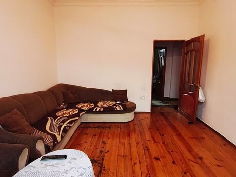 3 otaqlı köhnə tikili - Nəriman Nərimanov m. - 85 m²