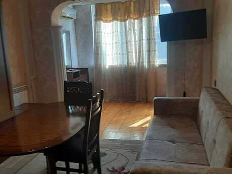 1 otaqlı köhnə tikili - Neftçilər m. - 40 m²