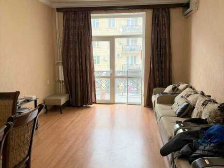 Elan №6054895 - Bakı, Şah İsmayıl Xətai m., 2 otaqlı, 66 m², 2/4 mərtəbə