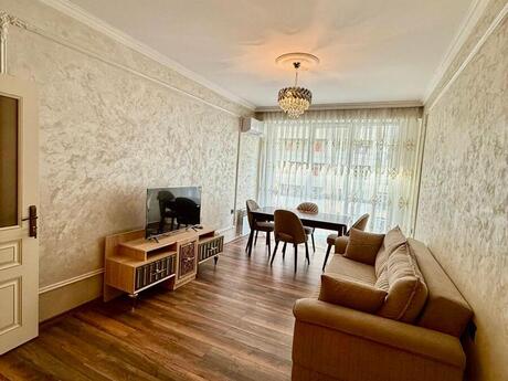 Объявление №6054906 - Баку, м. 20 января, 2-комн., 60 м², 5/20 этаж