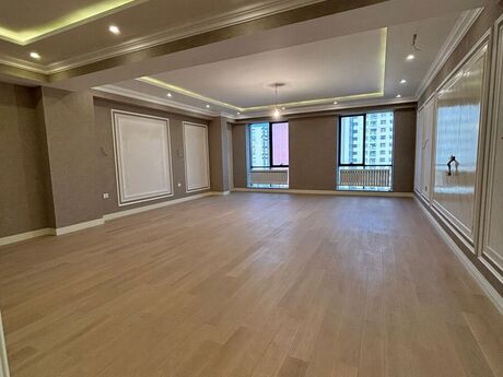 4 otaqlı yeni tikili - 28 May m. - 242 m²