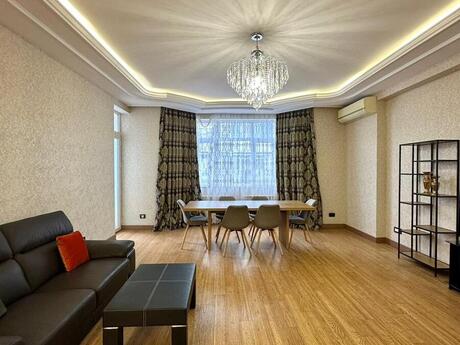 Elan №6054962 - Bakı, Nizami m., 4 otaqlı, 180 m², 5/15 mərtəbə