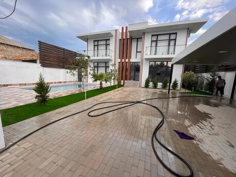 5 otaqlı həyət evi/bağ evi - Buzovna q. - 250 m²