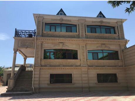 7 otaqlı həyət evi/bağ evi - Novxanı q. - 450 m²