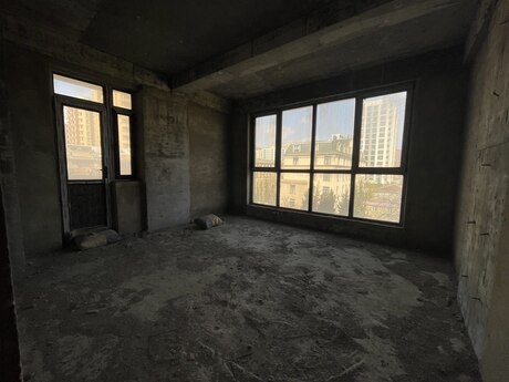 4 otaqlı yeni tikili - 28 May m. - 173 m²