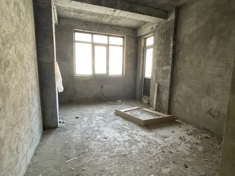4 otaqlı yeni tikili - 28 May m. - 173 m²