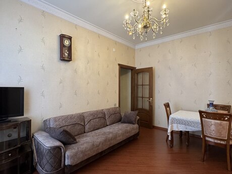 2 otaqlı yeni tikili - Elmlər Akademiyası m. - 100 m²