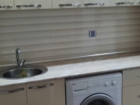 1 otaqlı köhnə tikili - Yeni Günəşli q. - 45 m²