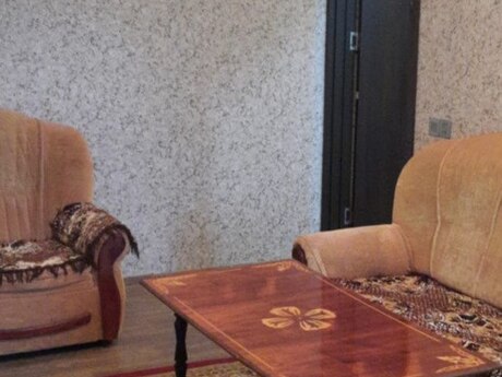 1 otaqlı köhnə tikili - Yeni Günəşli q. - 45 m²