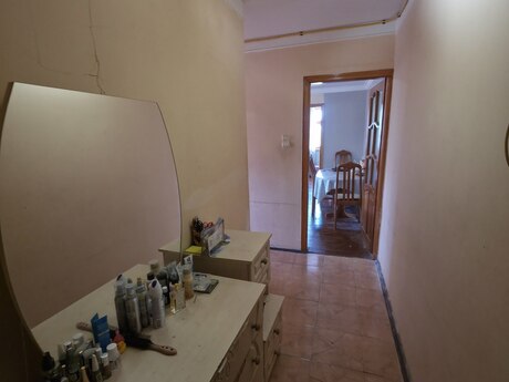 2 otaqlı köhnə tikili - Xalqlar Dostluğu m. - 55 m²