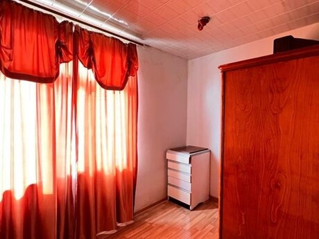 2 otaqlı köhnə tikili - Elmlər Akademiyası m. - 40 m²