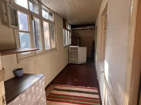2 otaqlı köhnə tikili - 8-ci mikrorayon q. - 60 m²
