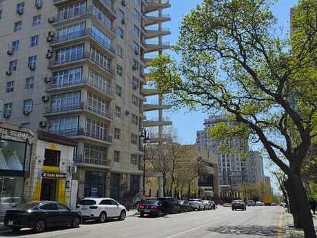 Elan №6055351 - Bakı, 28 May m., 100 m²