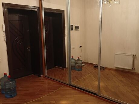 3-комн. новостройка - м. Элмляр Академиясы - 145 м²