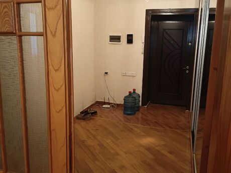 3-комн. новостройка - м. Элмляр Академиясы - 145 м²