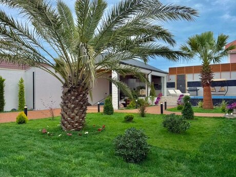6 otaqlı həyət evi/bağ evi - Mərdəkan q. - 400 m²