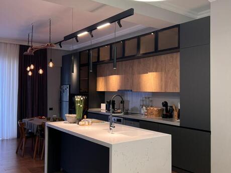3 otaqlı yeni tikili - Ağ şəhər q. - 157 m²