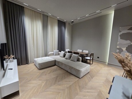 3 otaqlı yeni tikili - Ağ şəhər q. - 110 m²