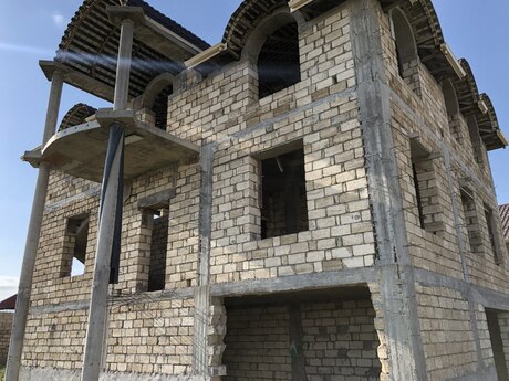 5 otaqlı həyət evi/bağ evi - Şamaxı - 420 m²