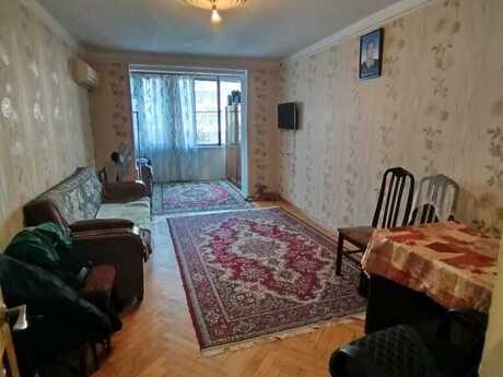 Elan №6055586 - Bakı, 8-ci mikrorayon q., 2 otaqlı, 50 m², 2/5 mərtəbə