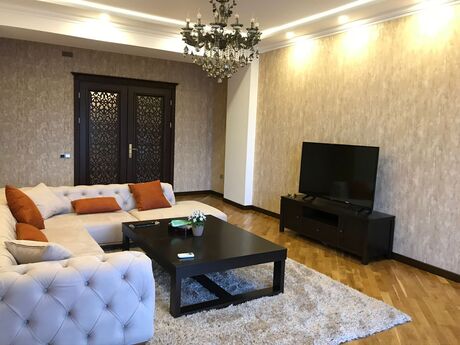 3 otaqlı yeni tikili - Şah İsmayıl Xətai m. - 140 m²