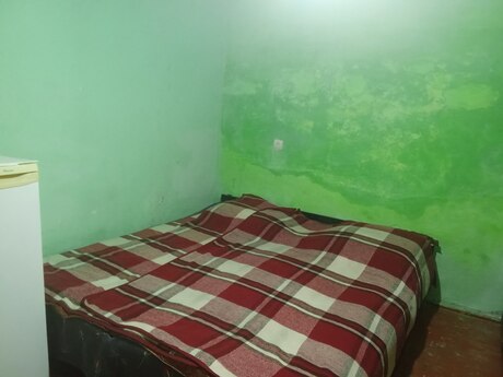 1 otaqlı həyət evi/bağ evi - Köhnə Günəşli q. - 30 m²
