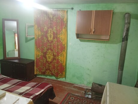 1 otaqlı həyət evi/bağ evi - Köhnə Günəşli q. - 30 m²