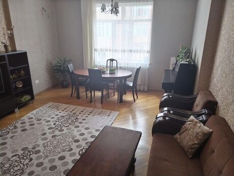 4 otaqlı yeni tikili - İnşaatçılar m. - 140 m²