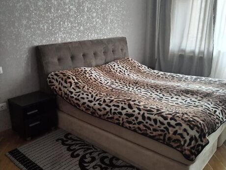 4 otaqlı yeni tikili - İnşaatçılar m. - 140 m²