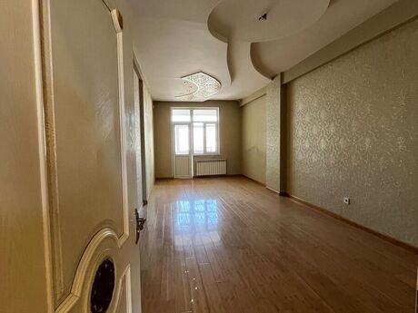 3 otaqlı yeni tikili - 8 Noyabr m. - 135 m²