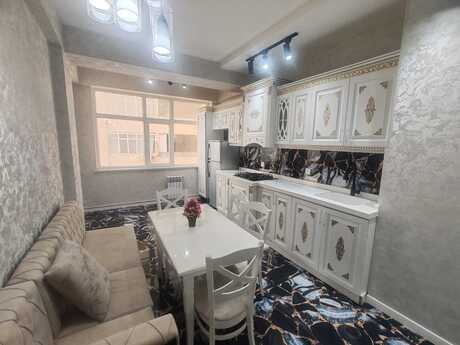 4 otaqlı yeni tikili - Yeni Yasamal q. - 165 m²