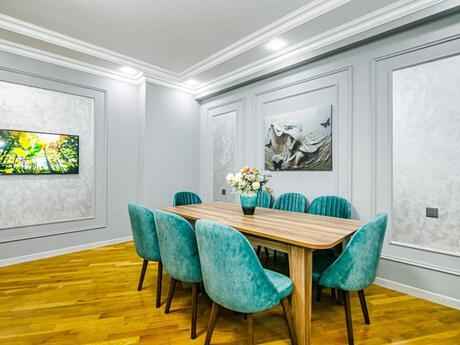 7 otaqlı yeni tikili - Bayıl q. - 210 m²