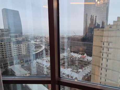 4 otaqlı yeni tikili - Sahil m. - 200 m²