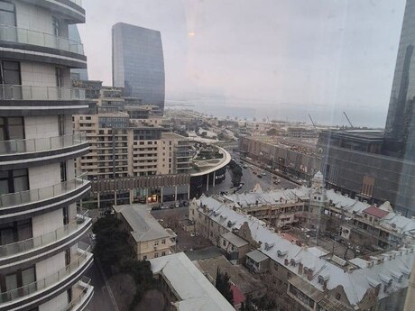 4 otaqlı yeni tikili - Sahil m. - 200 m²