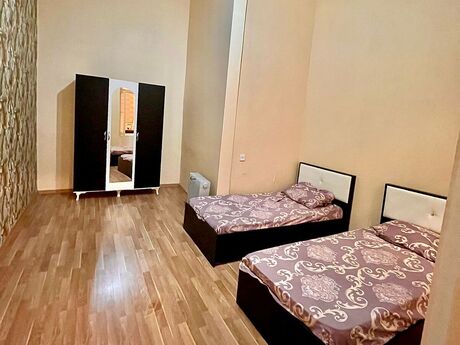 2-комн. вторичка - м. Ичеришехер - 65 м²