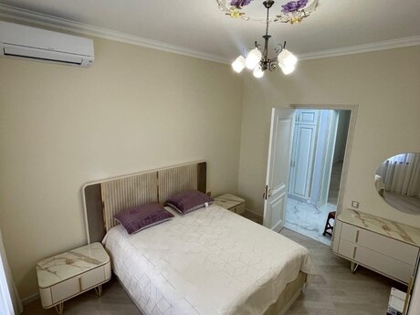3 otaqlı köhnə tikili - 28 May m. - 81 m²
