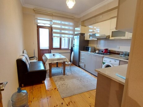 Аренда: 2-комнатная квартира, 85 м², Səbail: 650 ₼/мес 5