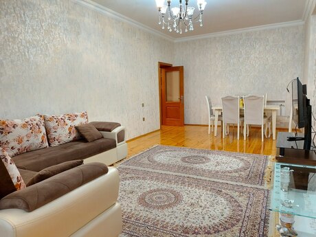 Аренда: 2-комнатная квартира, 85 м², Səbail: 650 ₼/мес 4