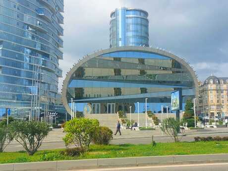 Elan №6055800 - Bakı, Ağ şəhər q., 3 otaqlı, 100 m², 6/7 mərtəbə