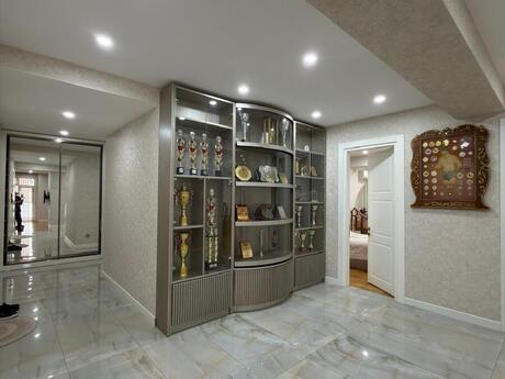 Объявление №6055898 - Баку, Насиминский  р., 5-комн., 200 м², 8/16 этаж