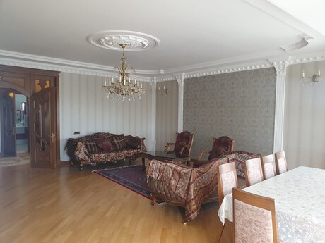 4 otaqlı yeni tikili - Gənclik m. - 235 m²